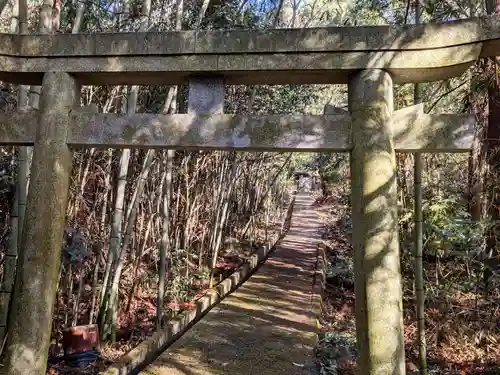 野間山神社の鳥居