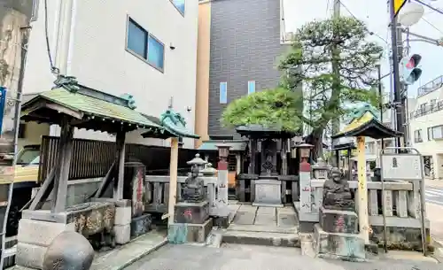 猫実庚申塔のその他建物