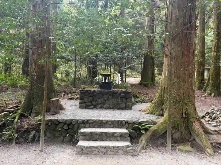 山神社の{uncategorized: "未分類", other: "その他", undefined: "問題あり", building: "その他建物", grave: "お墓", sacred_gate: "鳥居", guardian: "狛犬", statue: "像", buddha: "仏像", history: "歴史", nature: "自然", garden: "庭園", animal: "動物", pagoda: "塔", temizu: "手水舎", mountain_gate: "山門・神門", sanctuary: "本殿・本堂", subordinate: "末社・摂社", art: "芸術", scenery: "景色", jizo: "地蔵", ema: "絵馬", goshuin: "御朱印", omikuji: "おみくじ", items: "授与品その他", amulet: "お守り", goshuincho: "御朱印帳", eats: "食事", festival: "お祭り", votive_dance: "神楽", shichigosan: "七五三参", wedding: "結婚式", experience: "体験その他", initially: "初詣", around: "周辺", anti_infection: "感染症対策"}
