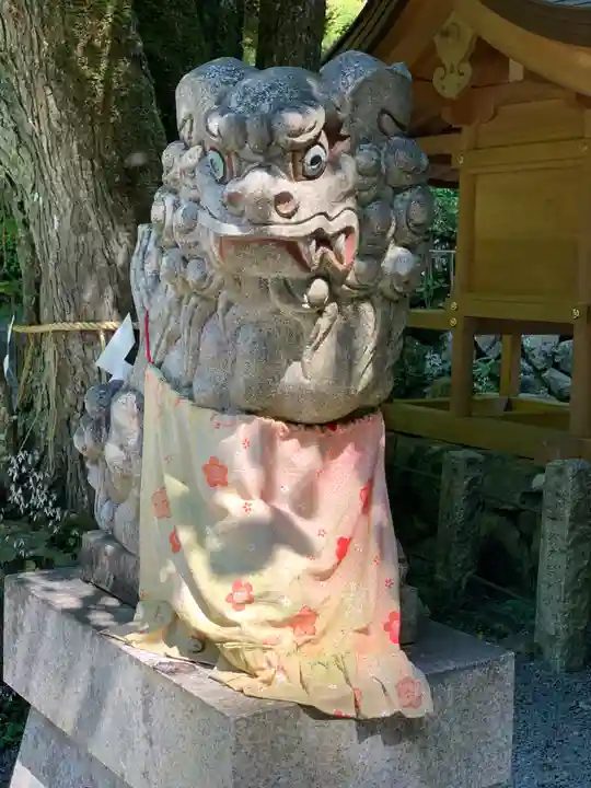 貴船神社奥宮の狛犬