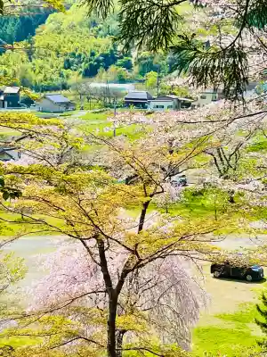 正蓮寺の{uncategorized: "未分類", other: "その他", undefined: "問題あり", building: "その他建物", grave: "お墓", sacred_gate: "鳥居", guardian: "狛犬", statue: "像", buddha: "仏像", history: "歴史", nature: "自然", garden: "庭園", animal: "動物", pagoda: "塔", temizu: "手水舎", mountain_gate: "山門・神門", sanctuary: "本殿・本堂", subordinate: "末社・摂社", art: "芸術", scenery: "景色", jizo: "地蔵", ema: "絵馬", goshuin: "御朱印", omikuji: "おみくじ", items: "授与品その他", amulet: "お守り", goshuincho: "御朱印帳", eats: "食事", festival: "お祭り", votive_dance: "神楽", shichigosan: "七五三参", wedding: "結婚式", experience: "体験その他", initially: "初詣", around: "周辺", anti_infection: "感染症対策"}