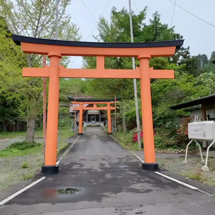 尾札部稲荷神社の鳥居