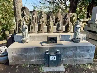 海蔵院の{uncategorized: "未分類", other: "その他", undefined: "問題あり", building: "その他建物", grave: "お墓", sacred_gate: "鳥居", guardian: "狛犬", statue: "像", buddha: "仏像", history: "歴史", nature: "自然", garden: "庭園", animal: "動物", pagoda: "塔", temizu: "手水舎", mountain_gate: "山門・神門", sanctuary: "本殿・本堂", subordinate: "末社・摂社", art: "芸術", scenery: "景色", jizo: "地蔵", ema: "絵馬", goshuin: "御朱印", omikuji: "おみくじ", items: "授与品その他", amulet: "お守り", goshuincho: "御朱印帳", eats: "食事", festival: "お祭り", votive_dance: "神楽", shichigosan: "七五三参", wedding: "結婚式", experience: "体験その他", initially: "初詣", around: "周辺", anti_infection: "感染症対策"}