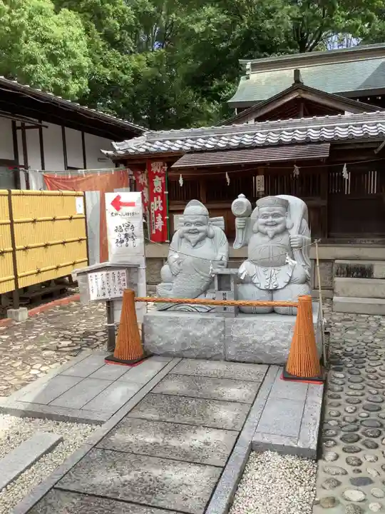 新羅神社の末社・摂社