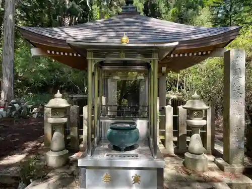 高野山金剛峯寺奥の院(和歌山県)