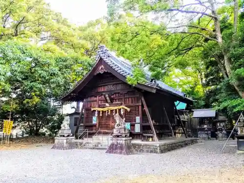 八ツ屋神明社の本殿