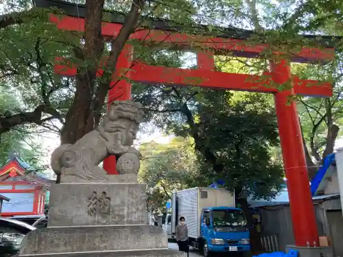 花園神社の鳥居