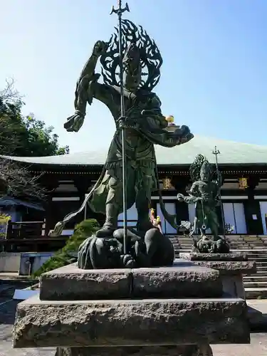 長勝寺の像