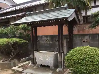 別雷神社稲荷神社の手水舎
