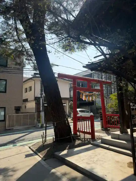 猿田彦神社の{uncategorized: "未分類", other: "その他", undefined: "問題あり", building: "その他建物", grave: "お墓", sacred_gate: "鳥居", guardian: "狛犬", statue: "像", buddha: "仏像", history: "歴史", nature: "自然", garden: "庭園", animal: "動物", pagoda: "塔", temizu: "手水舎", mountain_gate: "山門・神門", sanctuary: "本殿・本堂", subordinate: "末社・摂社", art: "芸術", scenery: "景色", jizo: "地蔵", ema: "絵馬", goshuin: "御朱印", omikuji: "おみくじ", items: "授与品その他", amulet: "お守り", goshuincho: "御朱印帳", eats: "食事", festival: "お祭り", votive_dance: "神楽", shichigosan: "七五三参", wedding: "結婚式", experience: "体験その他", initially: "初詣", around: "周辺", anti_infection: "感染症対策"}