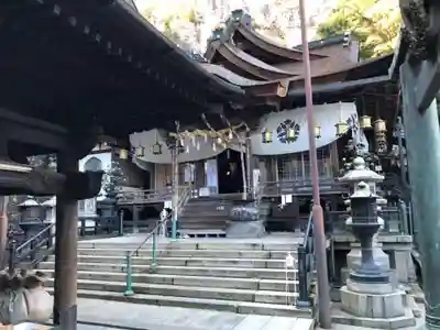 宝山寺の本殿・本堂