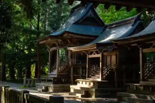 彌彦神社の末社・摂社
