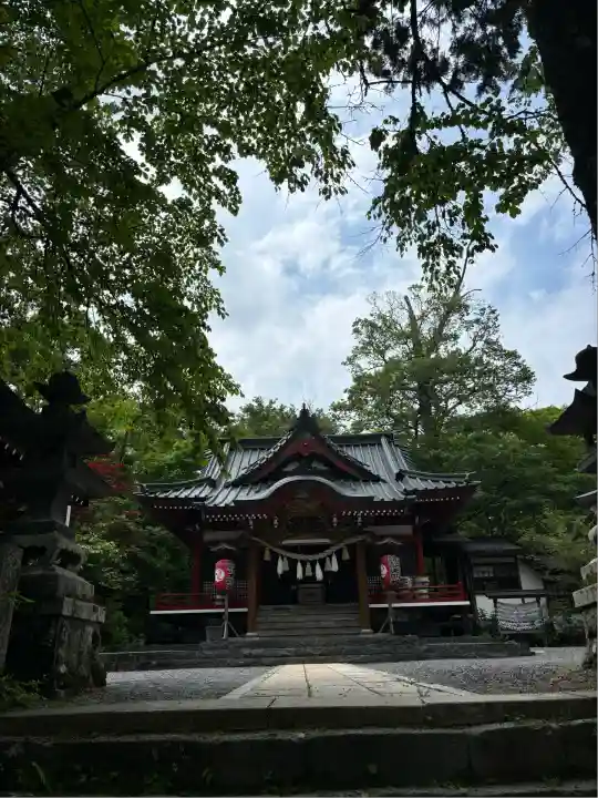 山中諏訪神社(山梨県)