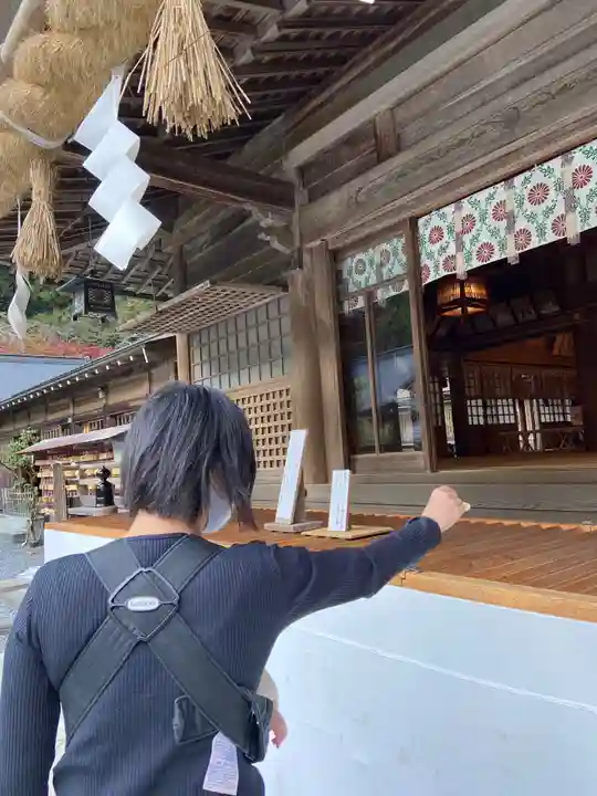 小國神社の本殿・本堂