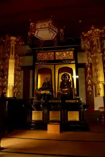 光明寺の本殿・本堂