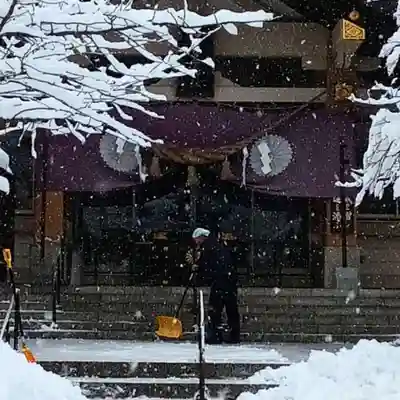 彌彦神社　(伊夜日子神社)の本殿・本堂