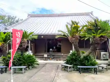 長心寺の本殿・本堂