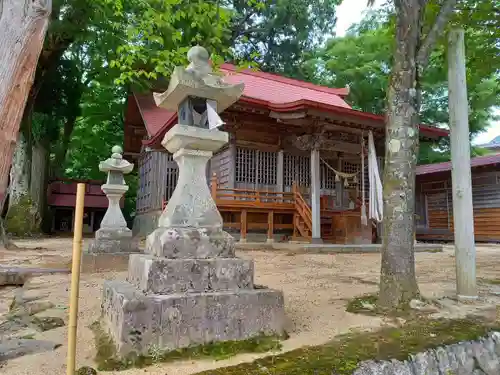 𣇃米神社の本殿