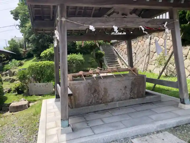 石屋神社の手水舎