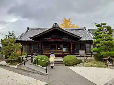 平田寺の本殿・本堂