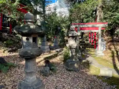 威光稲荷堂の{uncategorized: "未分類", other: "その他", undefined: "問題あり", building: "その他建物", grave: "お墓", sacred_gate: "鳥居", guardian: "狛犬", statue: "像", buddha: "仏像", history: "歴史", nature: "自然", garden: "庭園", animal: "動物", pagoda: "塔", temizu: "手水舎", mountain_gate: "山門・神門", sanctuary: "本殿・本堂", subordinate: "末社・摂社", art: "芸術", scenery: "景色", jizo: "地蔵", ema: "絵馬", goshuin: "御朱印", omikuji: "おみくじ", items: "授与品その他", amulet: "お守り", goshuincho: "御朱印帳", eats: "食事", festival: "お祭り", votive_dance: "神楽", shichigosan: "七五三参", wedding: "結婚式", experience: "体験その他", initially: "初詣", around: "周辺", anti_infection: "感染症対策"}