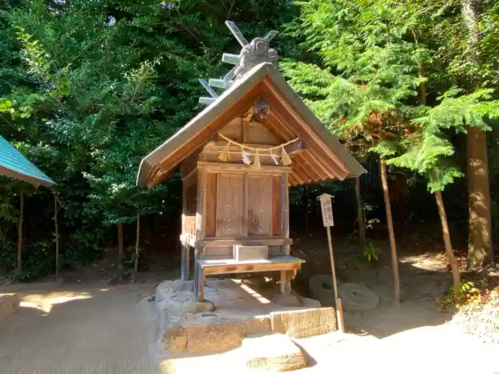 八重垣神社の末社・摂社