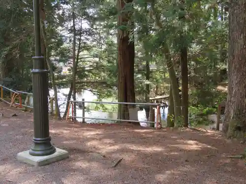 矢彦神社の建物その他