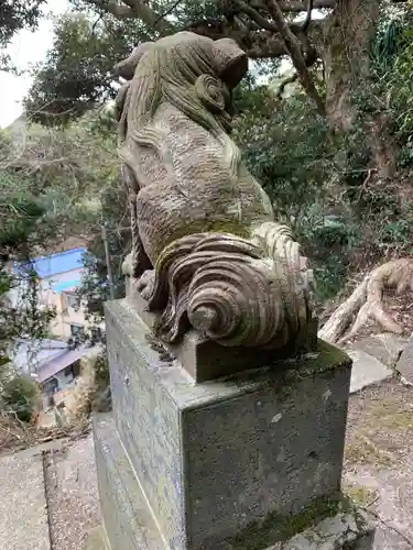 月夜見神社の狛犬