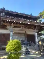 薬師院の本殿