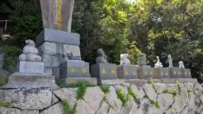 黒島神社の像