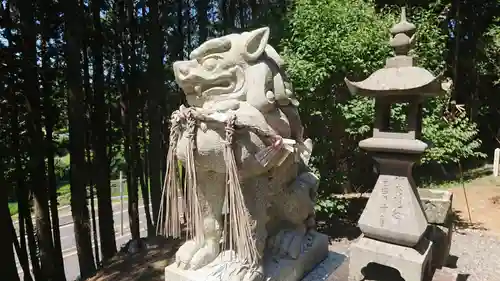 月讀神社の狛犬