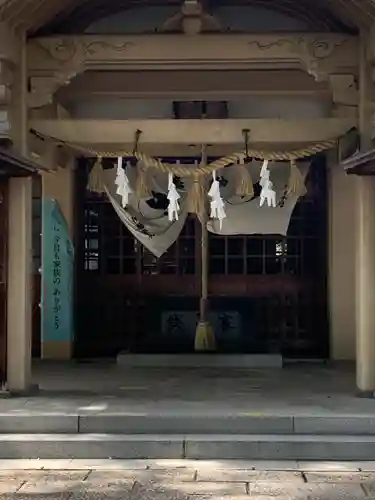 漆部神社の本殿・本堂