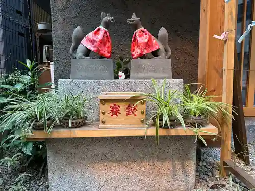 五十稲荷神社(栄寿稲荷神社)の狛犬