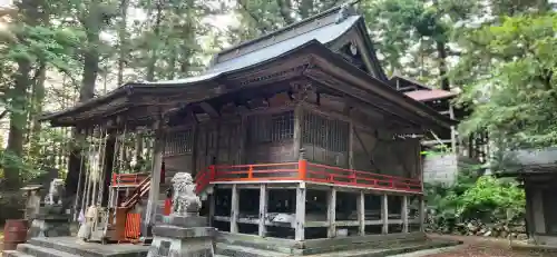 熊野神社の本殿