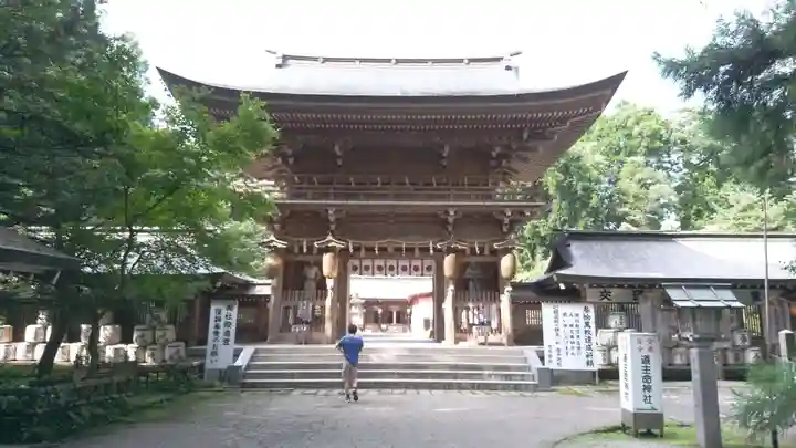 伊佐須美神社の山門・神門