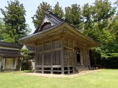 大膳神社の本殿