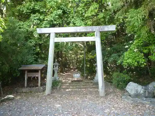 阿射加神社の鳥居