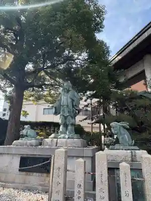 出雲大社大阪分祠の{uncategorized: "未分類", other: "その他", undefined: "問題あり", building: "その他建物", grave: "お墓", sacred_gate: "鳥居", guardian: "狛犬", statue: "像", buddha: "仏像", history: "歴史", nature: "自然", garden: "庭園", animal: "動物", pagoda: "塔", temizu: "手水舎", mountain_gate: "山門・神門", sanctuary: "本殿・本堂", subordinate: "末社・摂社", art: "芸術", scenery: "景色", jizo: "地蔵", ema: "絵馬", goshuin: "御朱印", omikuji: "おみくじ", items: "授与品その他", amulet: "お守り", goshuincho: "御朱印帳", eats: "食事", festival: "お祭り", votive_dance: "神楽", shichigosan: "七五三参", wedding: "結婚式", experience: "体験その他", initially: "初詣", around: "周辺", anti_infection: "感染症対策"}