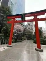 福徳神社(芽吹稲荷)の{uncategorized: "未分類", other: "その他", undefined: "問題あり", building: "その他建物", grave: "お墓", sacred_gate: "鳥居", guardian: "狛犬", statue: "像", buddha: "仏像", history: "歴史", nature: "自然", garden: "庭園", animal: "動物", pagoda: "塔", temizu: "手水舎", mountain_gate: "山門・神門", sanctuary: "本殿・本堂", subordinate: "末社・摂社", art: "芸術", scenery: "景色", jizo: "地蔵", ema: "絵馬", goshuin: "御朱印", omikuji: "おみくじ", items: "授与品その他", amulet: "お守り", goshuincho: "御朱印帳", eats: "食事", festival: "お祭り", votive_dance: "神楽", shichigosan: "七五三参", wedding: "結婚式", experience: "体験その他", initially: "初詣", around: "周辺", anti_infection: "感染症対策"}