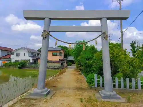 神明加茂社（千秋町加茂）の鳥居