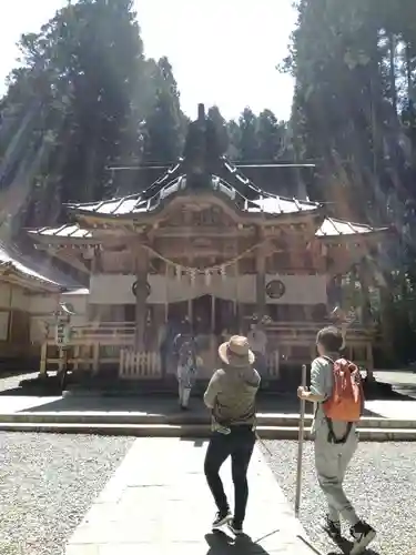 御岩神社の本殿・本堂