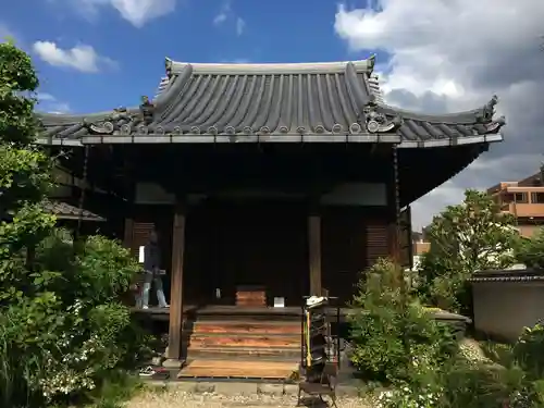 璉珹寺の本殿