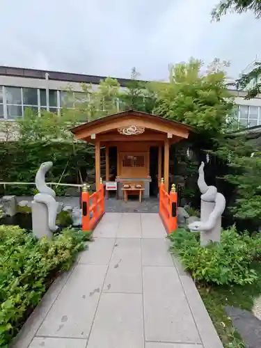 蛇窪神社の末社