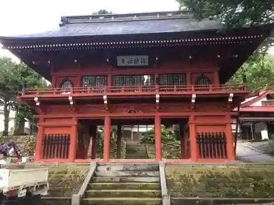 清源寺の山門