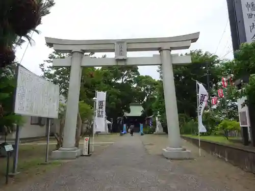 久里浜八幡神社の鳥居