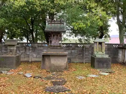 岩岡神社の末社・摂社