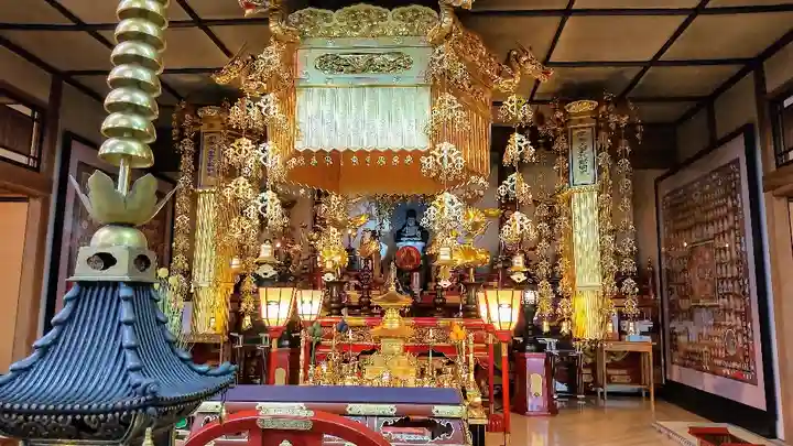 法弘寺の本殿・本堂