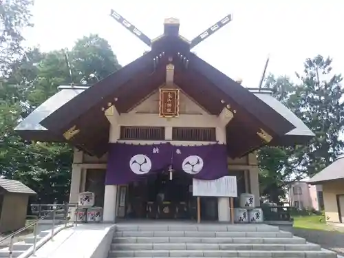 永山神社の本殿