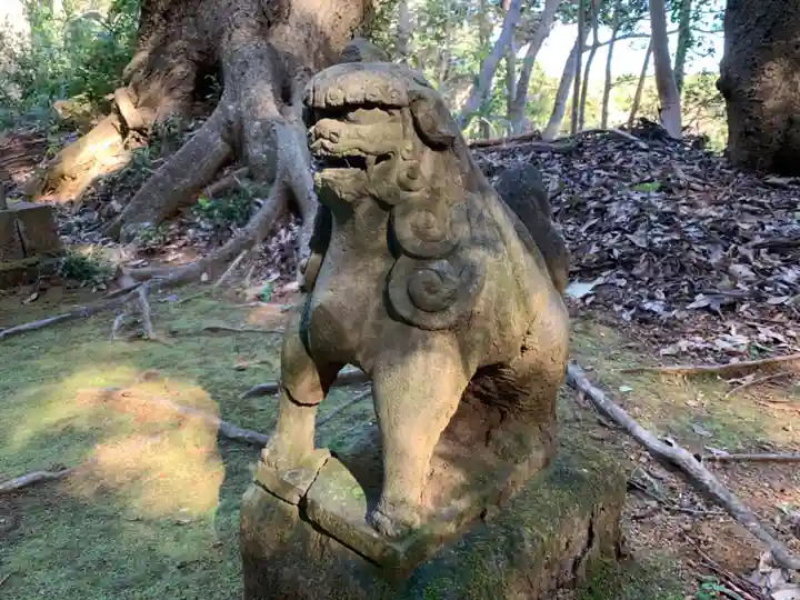 八幡神社の狛犬