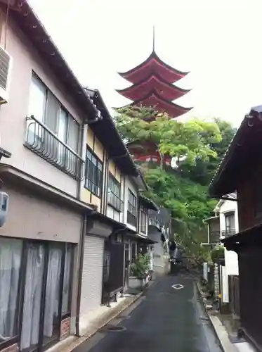 厳島神社の塔